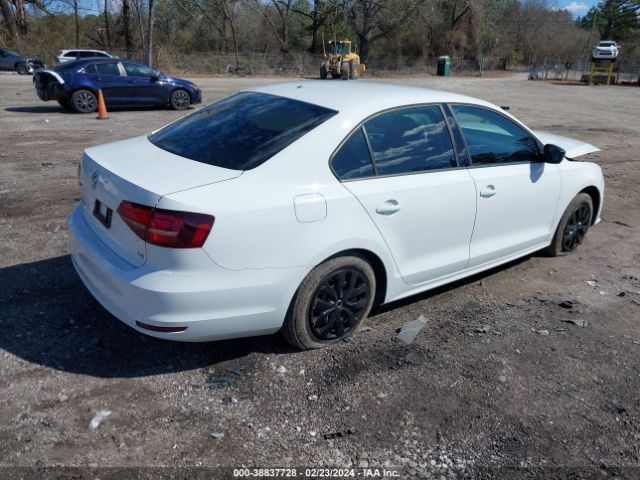 3VW267AJ7GM215497 Volkswagen Jetta 1.4t S