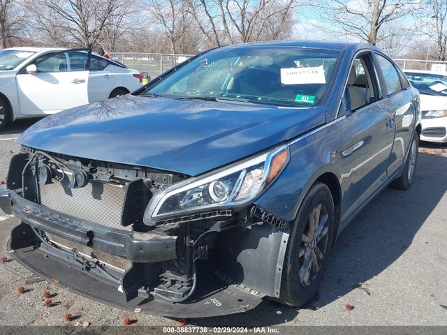 Hyundai SONATA SE 2017 5NPE24AF9HH453820 Image 2