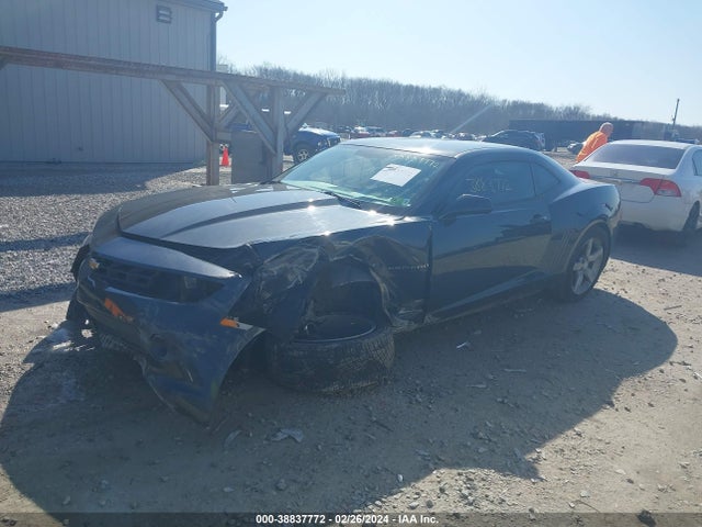 Chevrolet CAMARO LT 2015 2G1FE1E30F9166739 Image 2