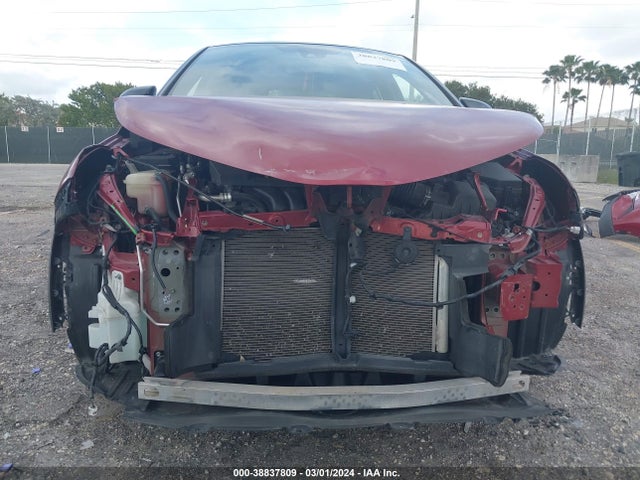 Toyota C-HR XLE 2019 NMTKHMBX3KR085188 Image 13