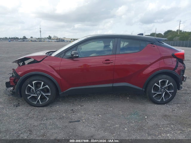 Toyota C-HR XLE 2019 NMTKHMBX3KR085188 Image 15