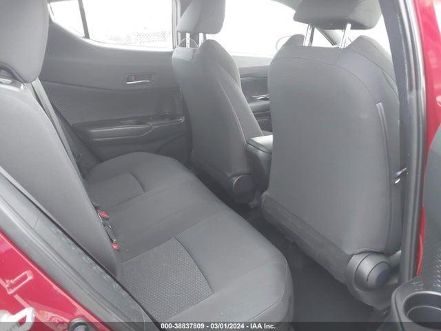 Toyota C-HR XLE 2019 NMTKHMBX3KR085188 Image 8
