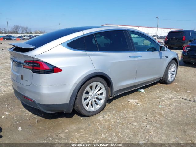 5YJXCDE27HF049748 Tesla Model X 100d/75d/90d