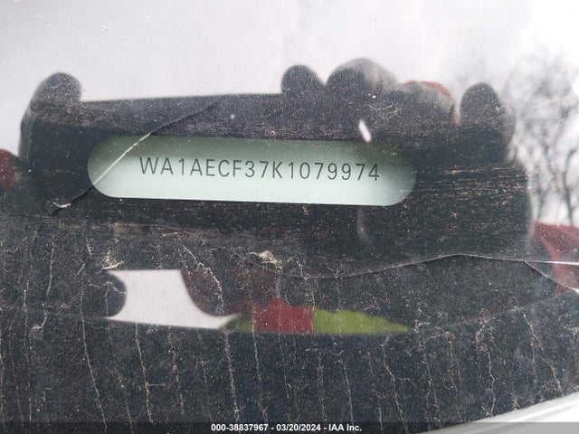 WA1AECF37K1079974 Audi Q3 2.0t Premium