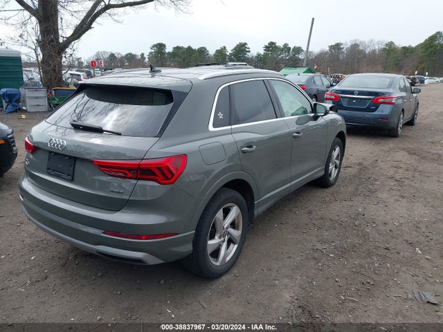 WA1AECF37K1079974 Audi Q3 2.0t Premium
