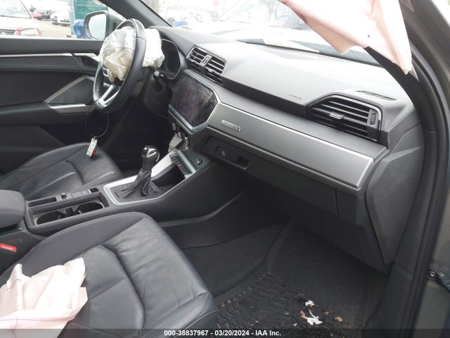 WA1AECF37K1079974 Audi Q3 2.0t Premium