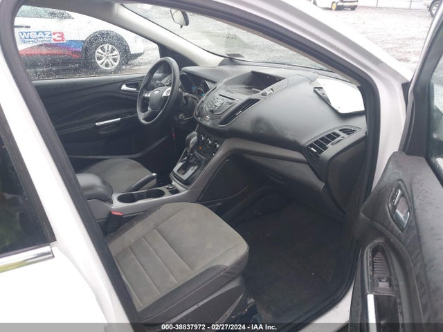 1FMCU0G71GUB69382 Ford ESCAPE SE