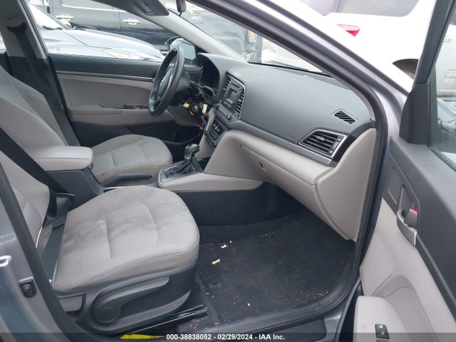 Hyundai ELANTRA SE 2017 5NPD74LF4HH111623 Image 5