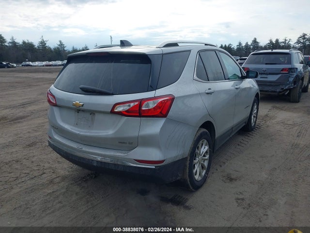 Chevrolet EQUINOX LT 2018 2GNAXSEV3J6102828 Image 4