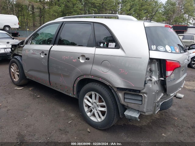 KIA Sorento Lx V6 2015 5XYKTDA77FG563939 Image 3