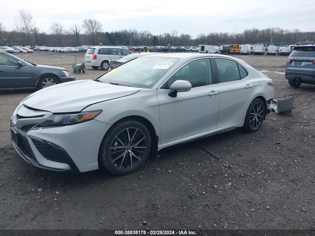 Toyota CAMRY SE 2024 4T1G11BK2RU108265 Image 2