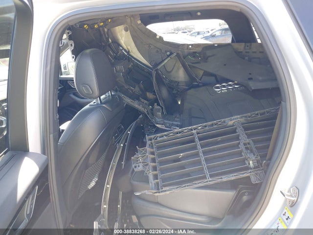 WA1LAAF73JD053820 Audi Q7 3.0t Premium