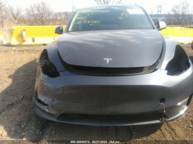 7SAYGDEF9NF512452 Tesla Model Y Performance Dual Motor All-wheel Drive