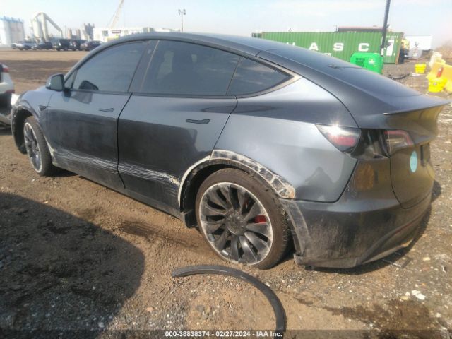 7SAYGDEF9NF512452 Tesla Model Y Performance Dual Motor All-wheel Drive