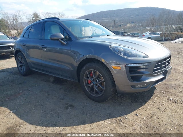 2017 PORSCHE MACAN WP1AG2A52HLB55891 Photo 0