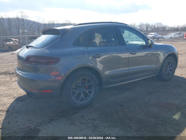 2017 PORSCHE MACAN WP1AG2A52HLB55891 Photo 3