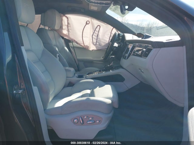 2017 PORSCHE MACAN WP1AG2A52HLB55891 Photo 4