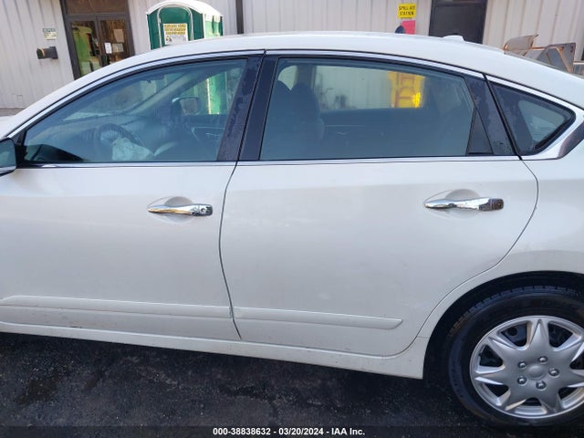 Nissan Altima 2.5 S 2015 1N4AL3AP7FC290081 Image 14