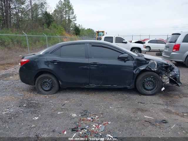 Toyota COROLLA LE 2017 5YFBURHE6HP660305 Image 13