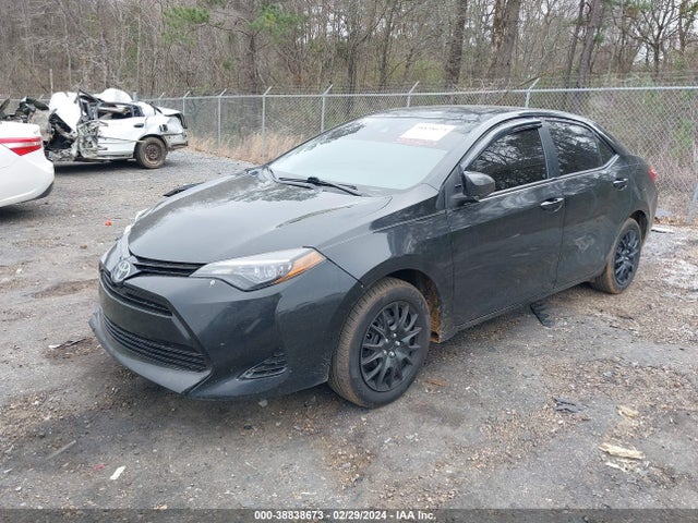 Toyota COROLLA LE 2017 5YFBURHE6HP660305 Image 2