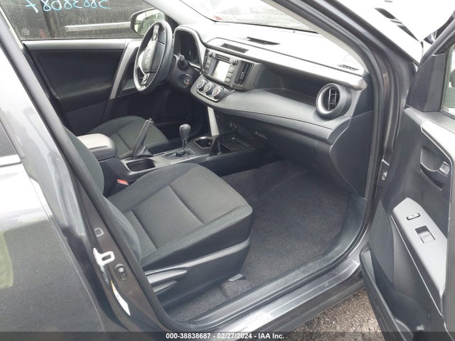 2018 TOYOTA RAV4 LE VIN: JTMBFREV5JJ206281