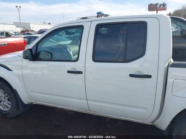 Nissan Frontier Sv 2018 1N6AD0EV3JN714980 Image 14