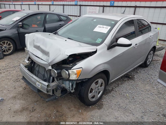 Chevrolet Sonic Ls Auto 2014 1G1JA5SH9E4223017 Image 2
