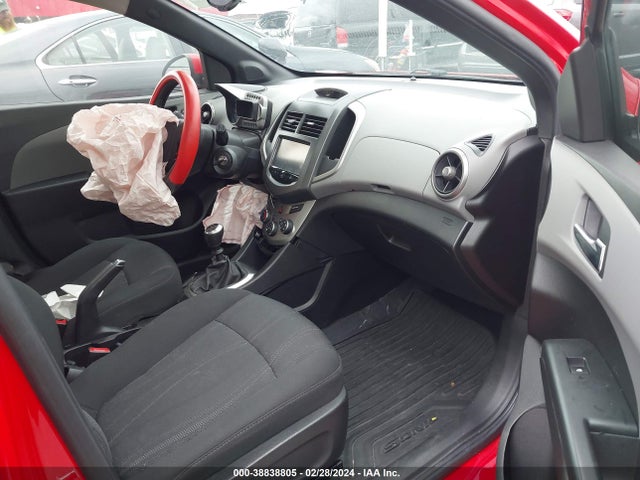 1G1JD6SB6G4123906 Chevrolet Sonic Lt Manual
