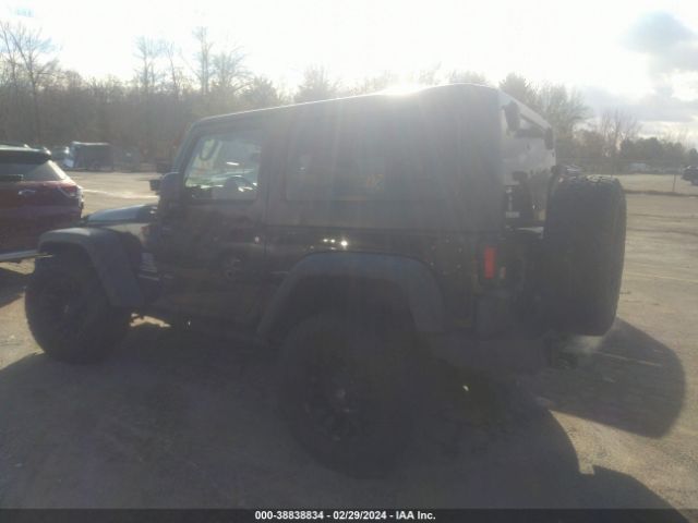 2015 JEEP WRANGLER 1C4AJWAG8FL614186 Photo 2