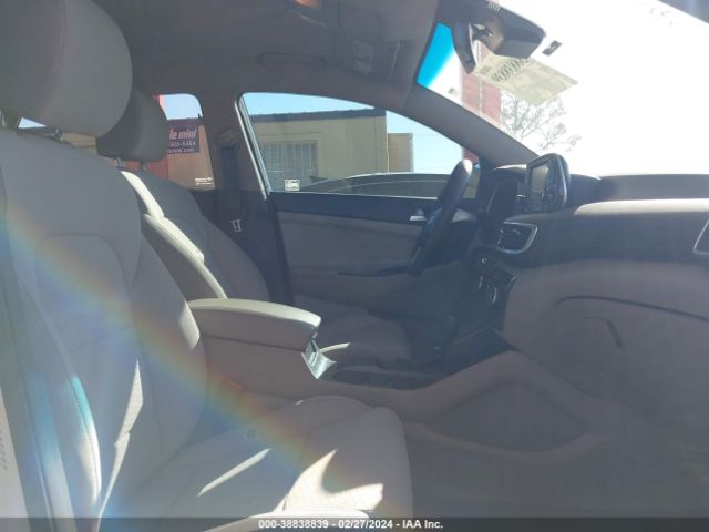 2021 HYUNDAI TUCSON KM8J23A45MU300743 Photo 4