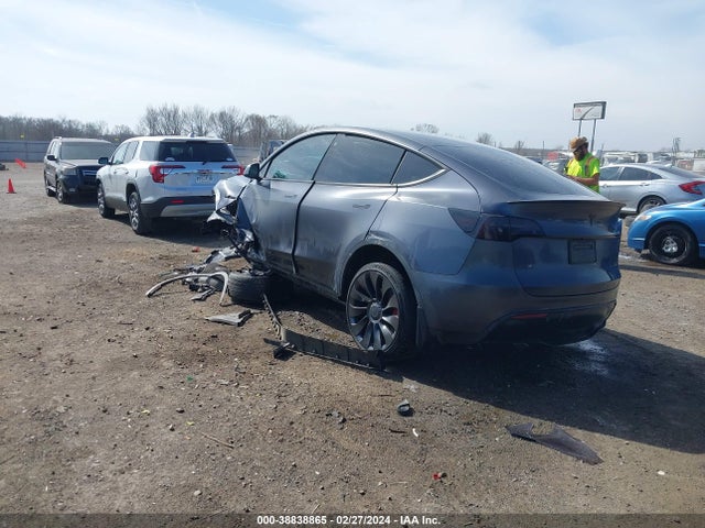 7SAYGDEF5NF452802 Tesla Model Y Performance Dual Motor All-wheel Drive