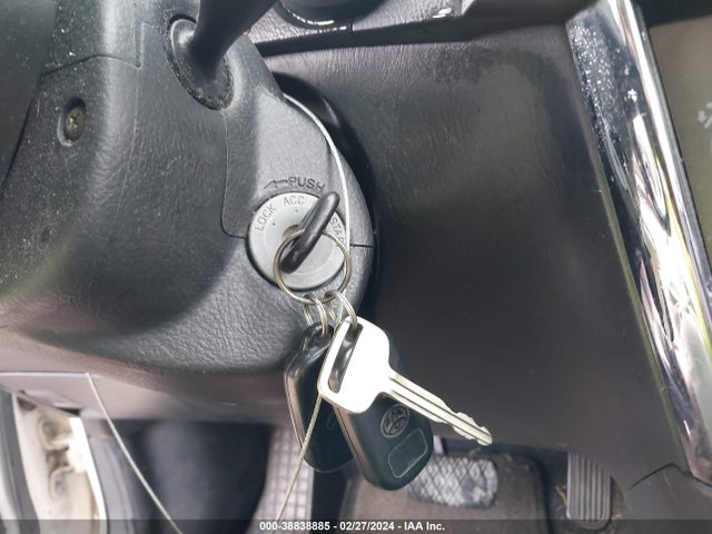 2003 TOYOTA MATRIX XRS VIN: 2T1KY32E43C118087