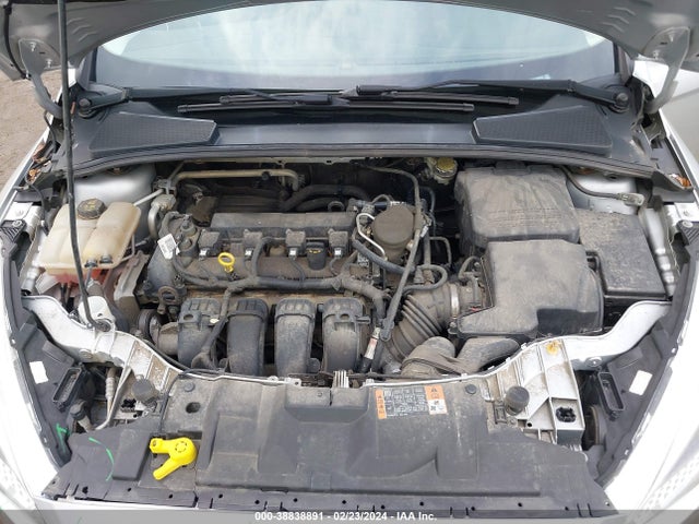 2015 FORD FOCUS SE VIN: 1FADP3K23FL299042