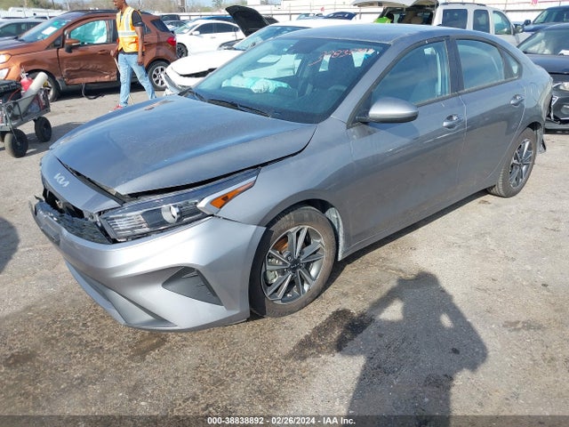KIA Forte Lxs 2023 3KPF24AD1PE644279 Image 2