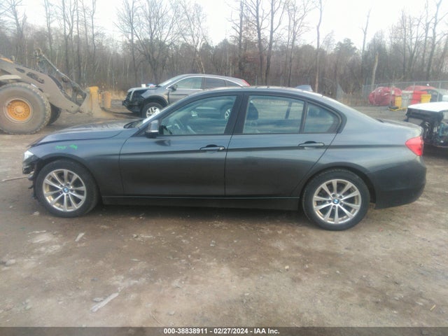 BMW 320i Xdrive 2017 WBA8E5G50HNU22283 Image 15
