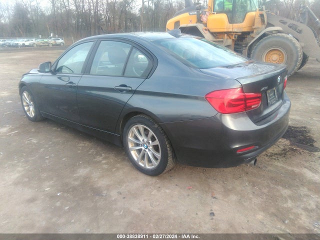 BMW 320i Xdrive 2017 WBA8E5G50HNU22283 Image 3