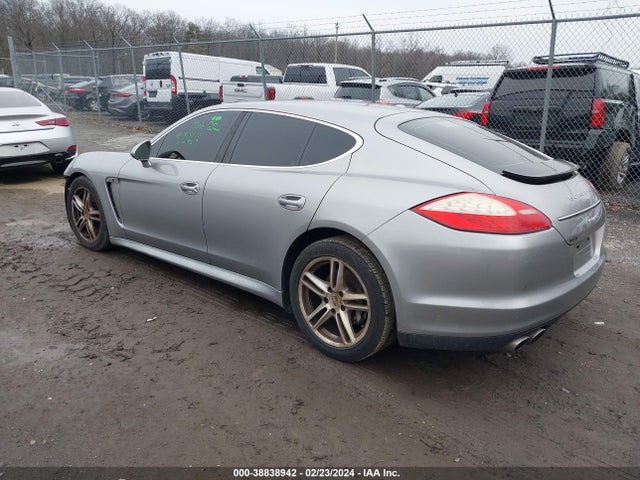 2011 PORSCHE PANAMERA WP0AB2A78BL060356 Photo 2