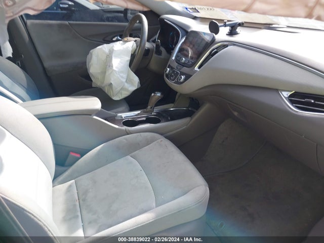 Chevrolet MALIBU LT 2018 1G1ZD5ST9JF231700 Image 5