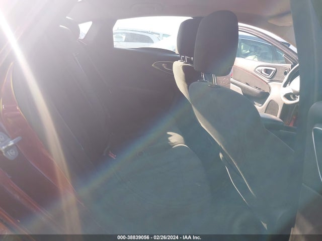 Chrysler 200 Limited 2015 1C3CCCAB0FN577522 Image 8