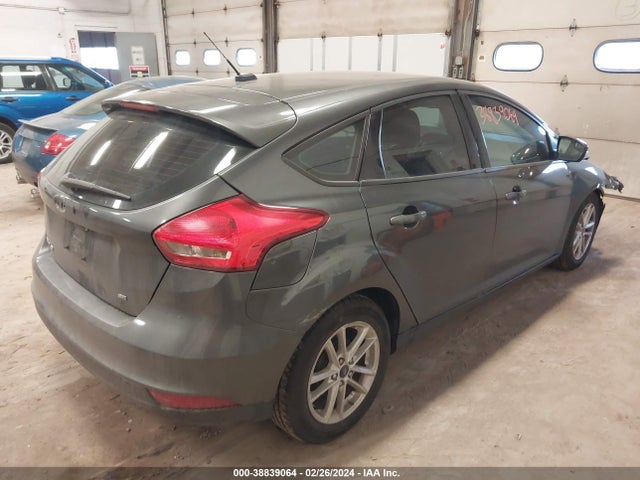 Ford FOCUS SE 2018 1FADP3K23JL217237 Image 4