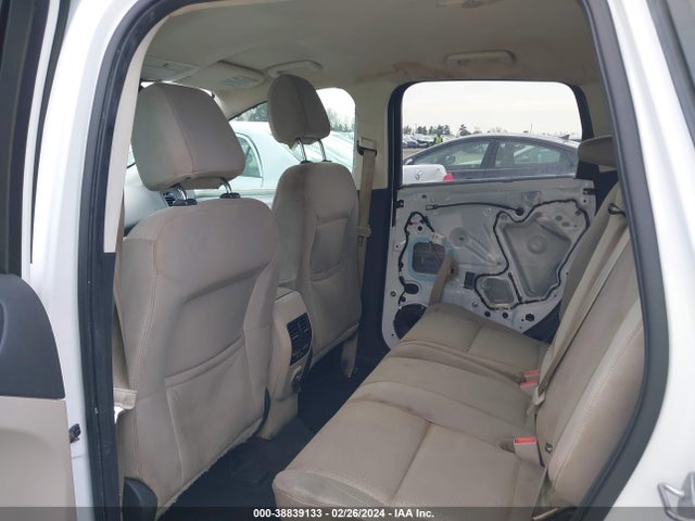 Ford ESCAPE SE 2017 1FMCU0G90HUB22685 Image 8