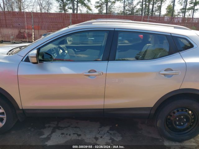 JN1BJ1CPXJW182425 Nissan Rogue Sport Sv