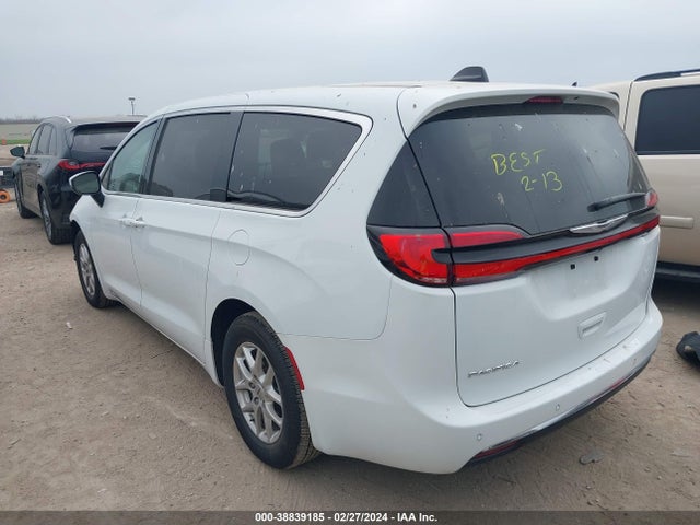 Chrysler Pacifica Touring L 2023 2C4RC1BGXPR590352 Image 3