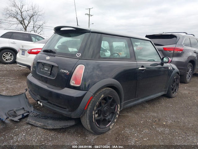 2006 MINI COOPER S WMWRE33546TJ33527 Photo 3