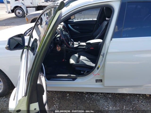 WBA8D9G58HNU59317 BMW 330 XI