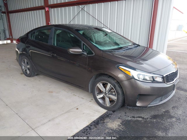 KIA FORTE LX 2018 3KPFL4A74JE171816 Image 1