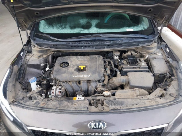 KIA FORTE LX 2018 3KPFL4A74JE171816 Image 10