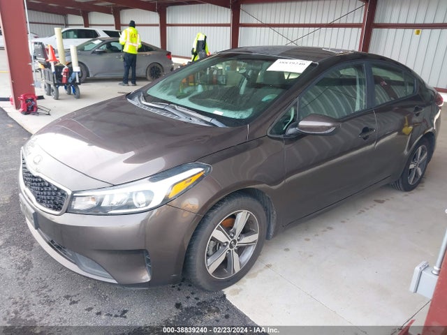 KIA FORTE LX 2018 3KPFL4A74JE171816 Image 2