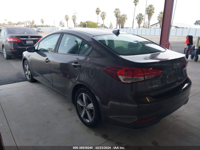 KIA FORTE LX 2018 3KPFL4A74JE171816 Image 3