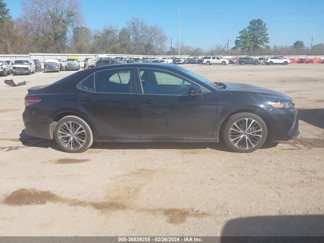 Toyota CAMRY SE 2018 4T1B11HK7JU573341 Image 13